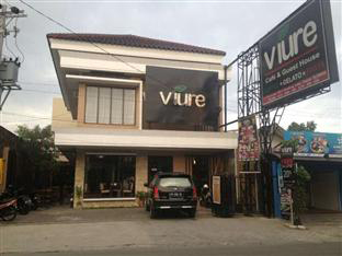 Viure Cafe and Guest House