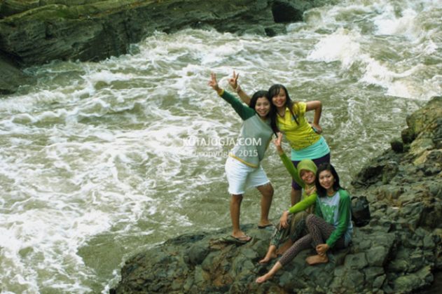 Lava Bantal Sungai Opak