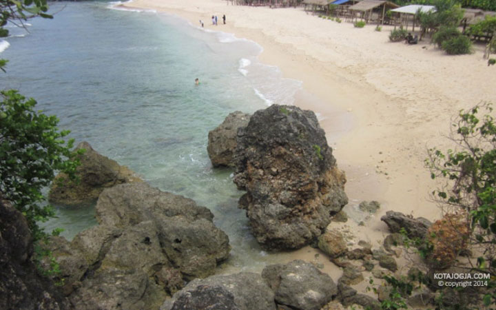 Pantai Sundak