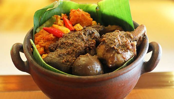 gudeg fenomenal di jogja