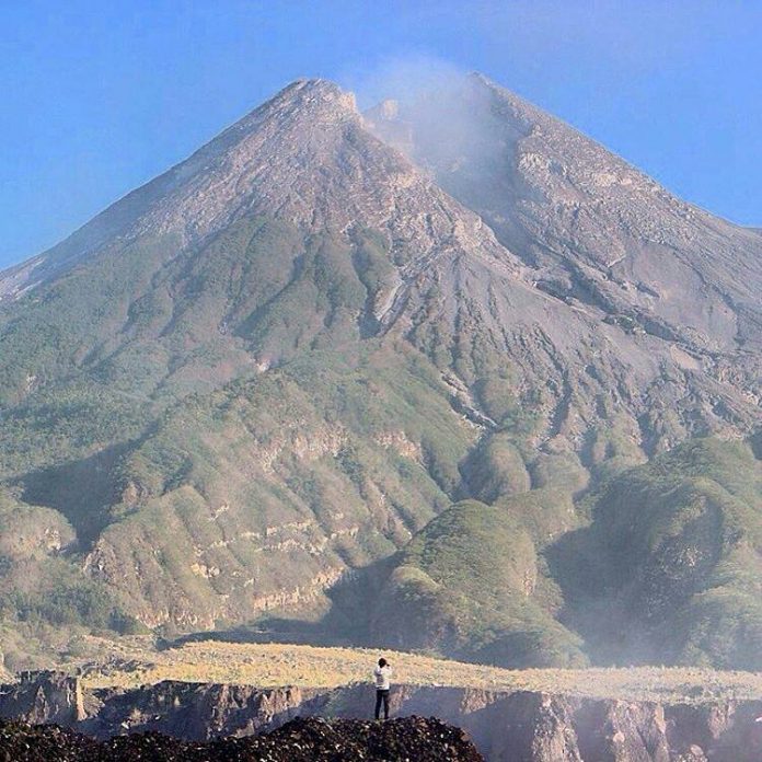 gunung merapi