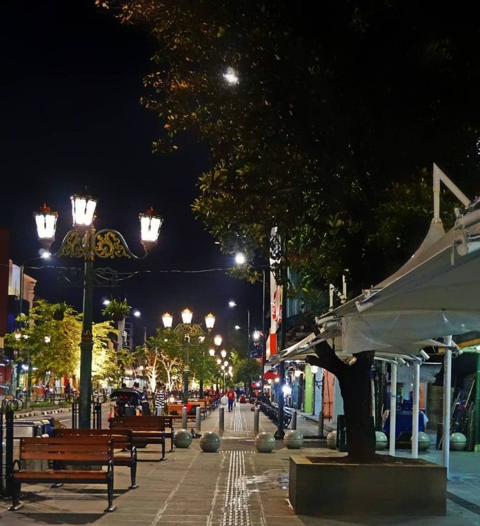 Kala Malam di Malioboro